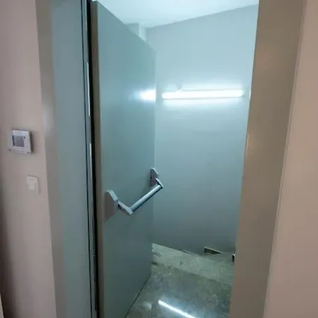 Modern 3-bedroom Duplex With Two Balconies, 2ba Lejlighed Istanbul