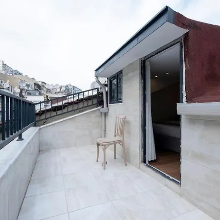 Appartement Modern 3-bedroom Duplex With Two Balconies, 2ba *