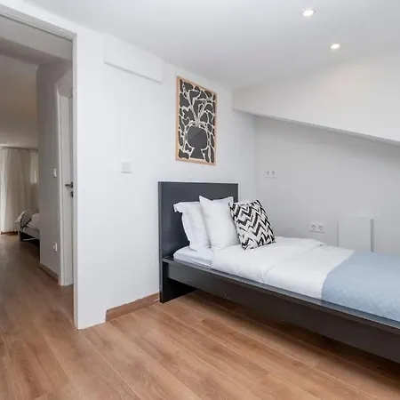 Modern 3-bedroom Duplex With Two Balconies, 2ba Appartamento Provincia di Istanbul