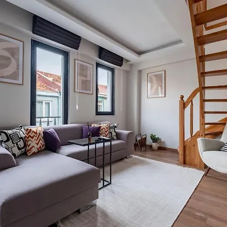 Modern 3-bedroom Duplex With Two Balconies, 2ba * Istambul